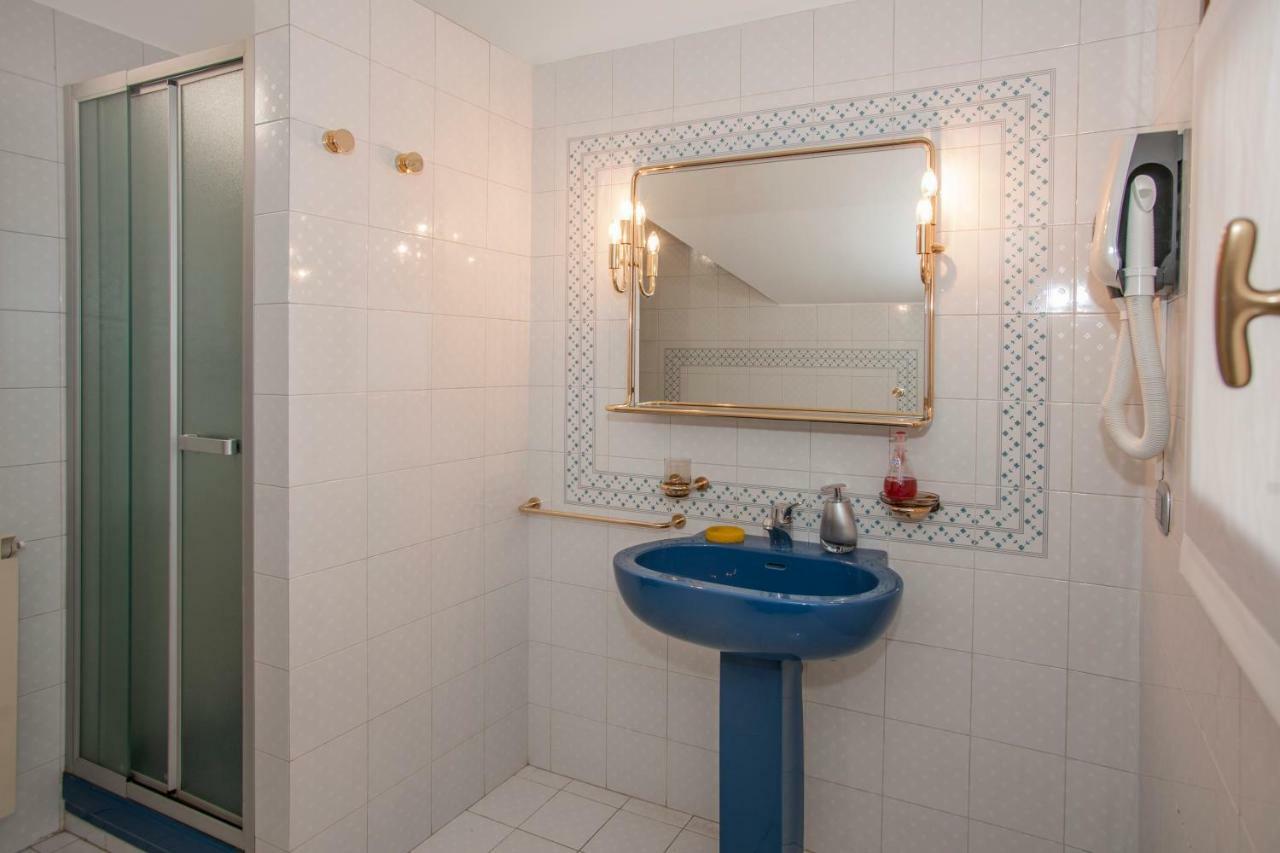 ברוגריו B&B Villa Aurora מראה חיצוני תמונה