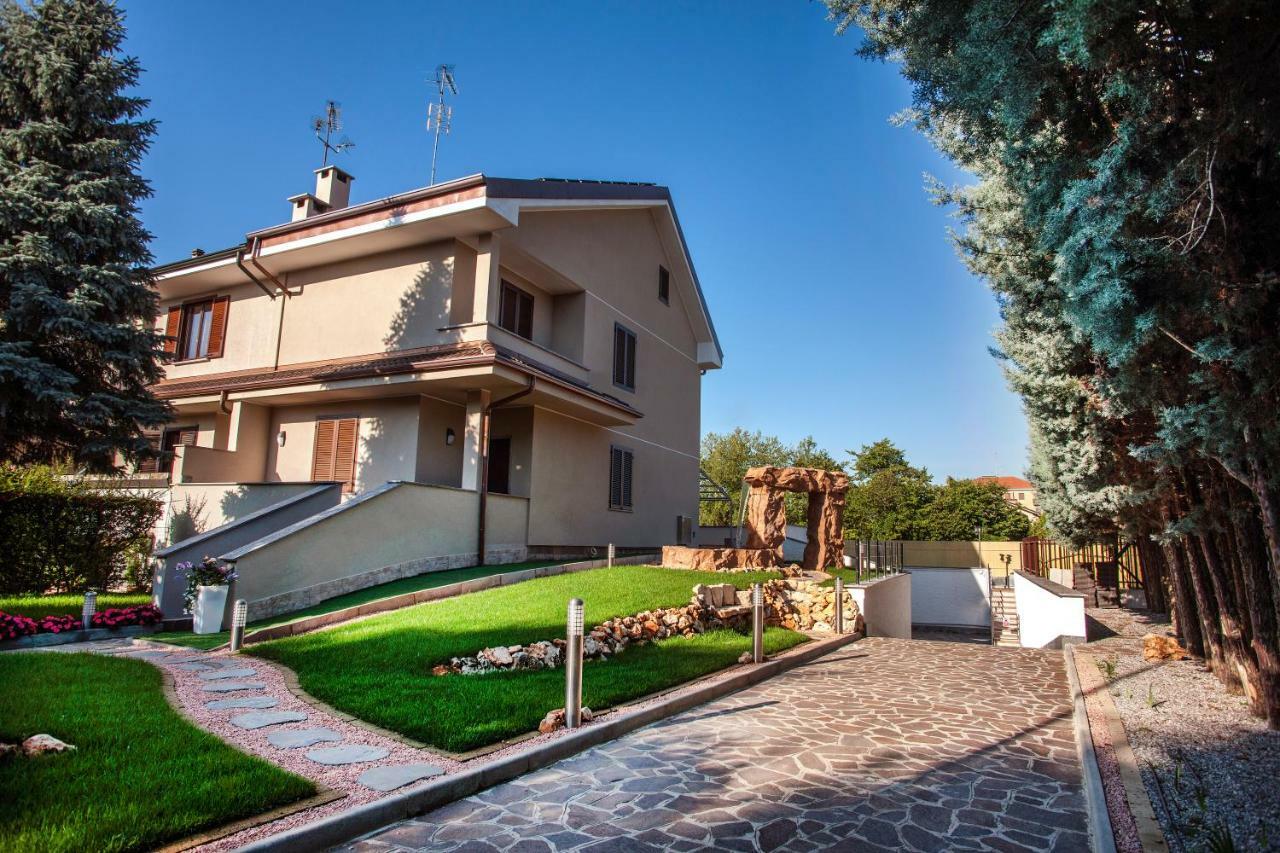 ברוגריו B&B Villa Aurora מראה חיצוני תמונה